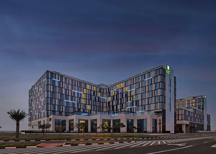 Staybridge Suites Dubai Al-Maktoum Airport By Ihg